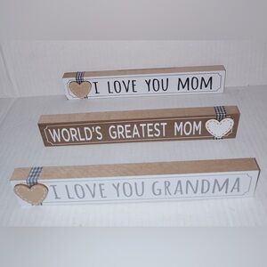 Heartfelt Wooden Signs - Mom & Grandma